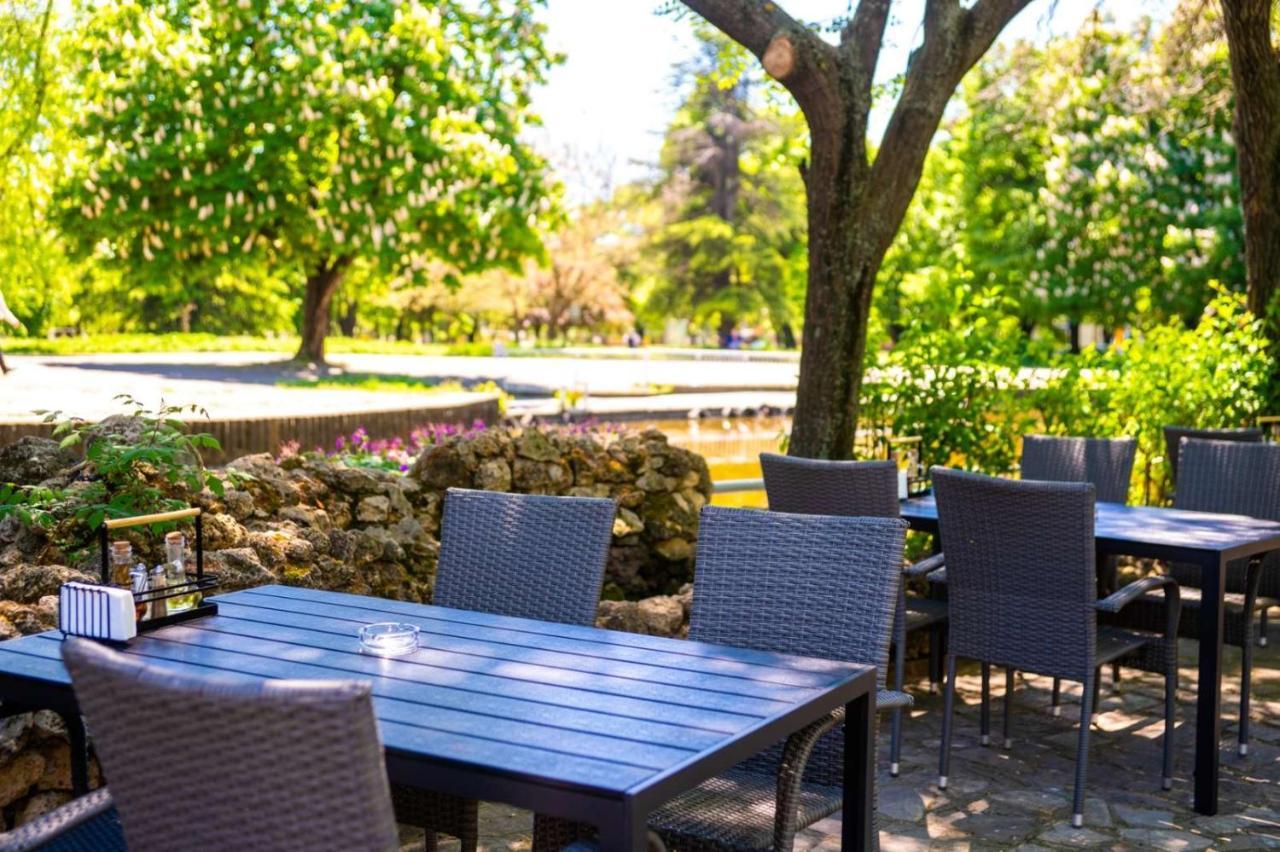 Hotel Ezeroto Stara Zagora Exterior photo